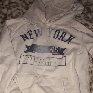 White American Eagle hoodie